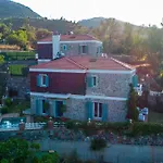 Familia 2 Selimiye Daily Weekly Villa
