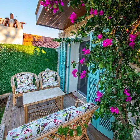 Familia 2 Selimiye Daily Weekly Marmaris