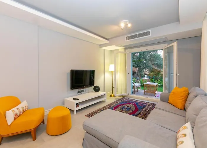 Familia 2 Selimiye Daily Weekly Villa