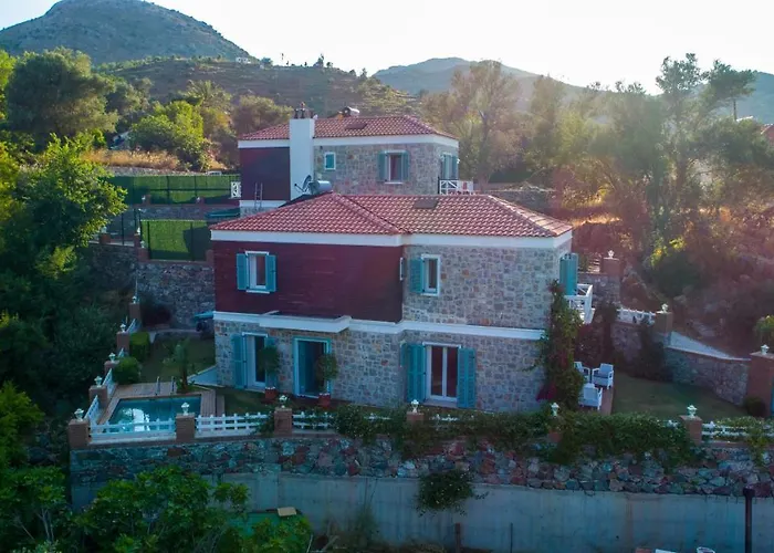 Familia 2 Selimiye Daily Weekly Villa